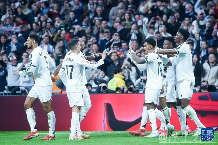 皇马2-1击败巴列卡诺,积分追平巴萨,姆巴佩与维尼修斯齐建功 皇马2-1击败巴列卡诺,积分追平巴萨,姆巴佩与维尼修斯齐建功