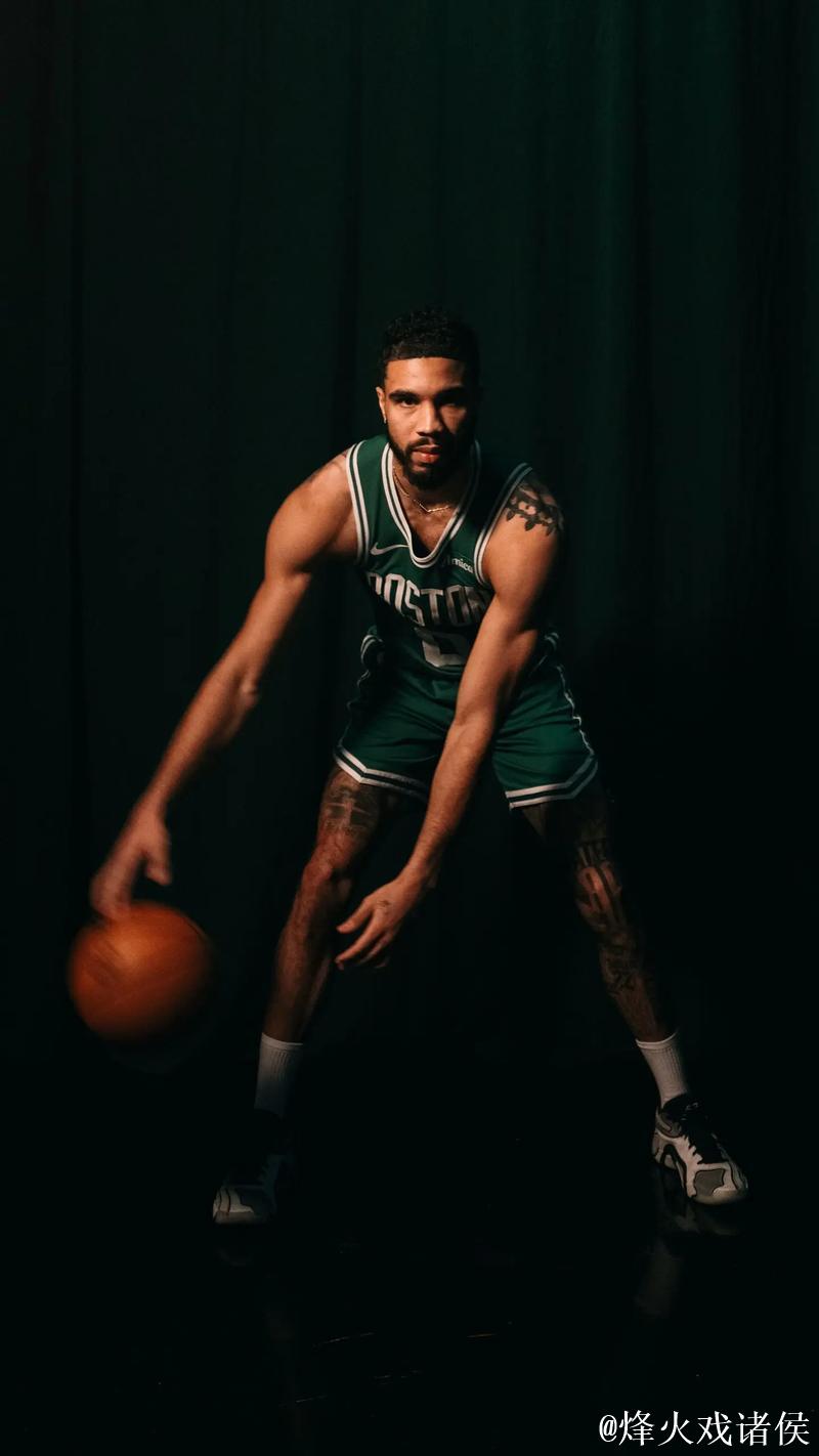 塔图姆22+9+7库里仅18分 凯尔特人狂胜勇士40分 塔图姆22+9+7库里仅18分 凯尔特人狂胜勇士40分